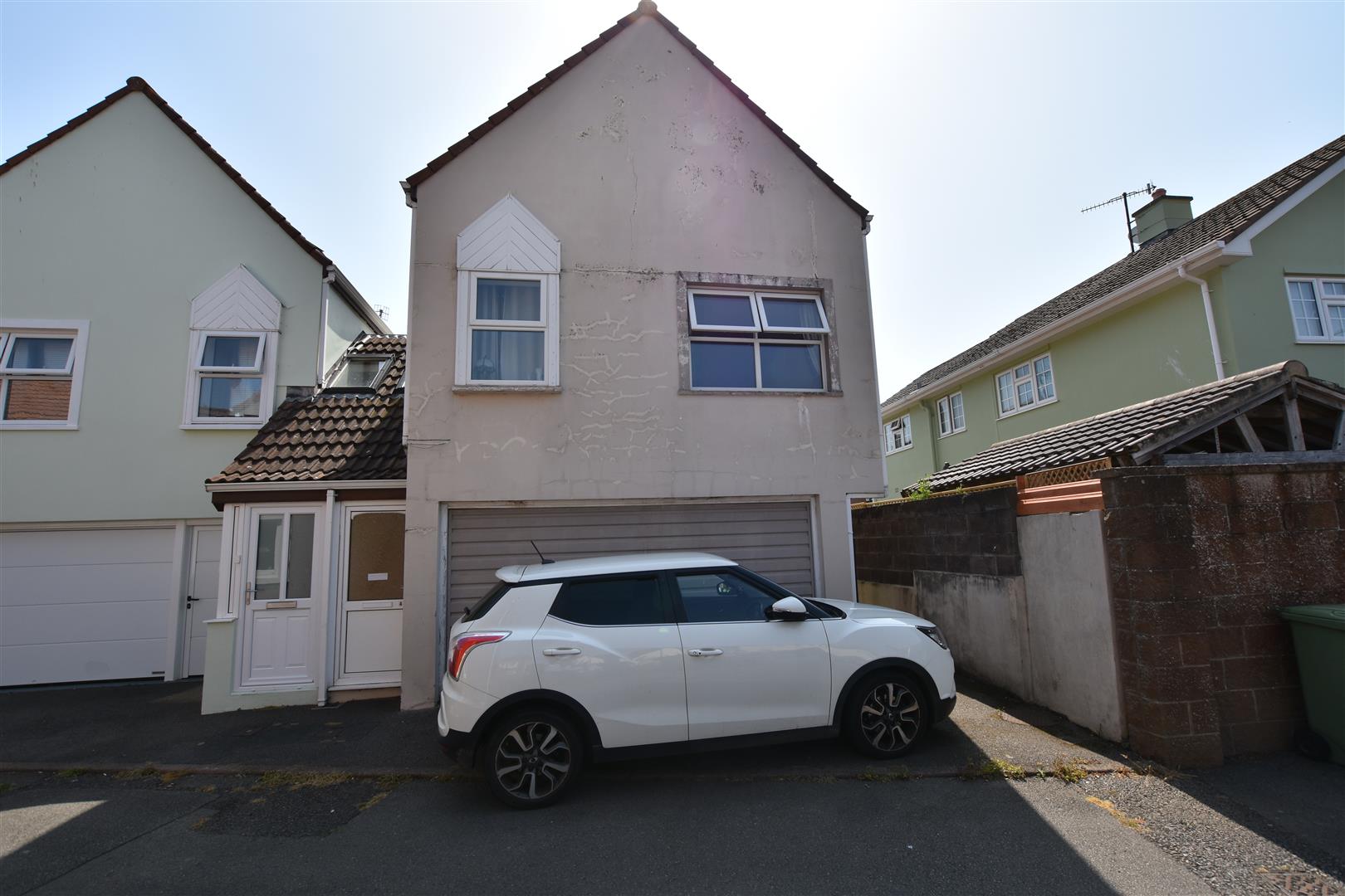 Property in Gorey Village Main Road, Jersey, JE3