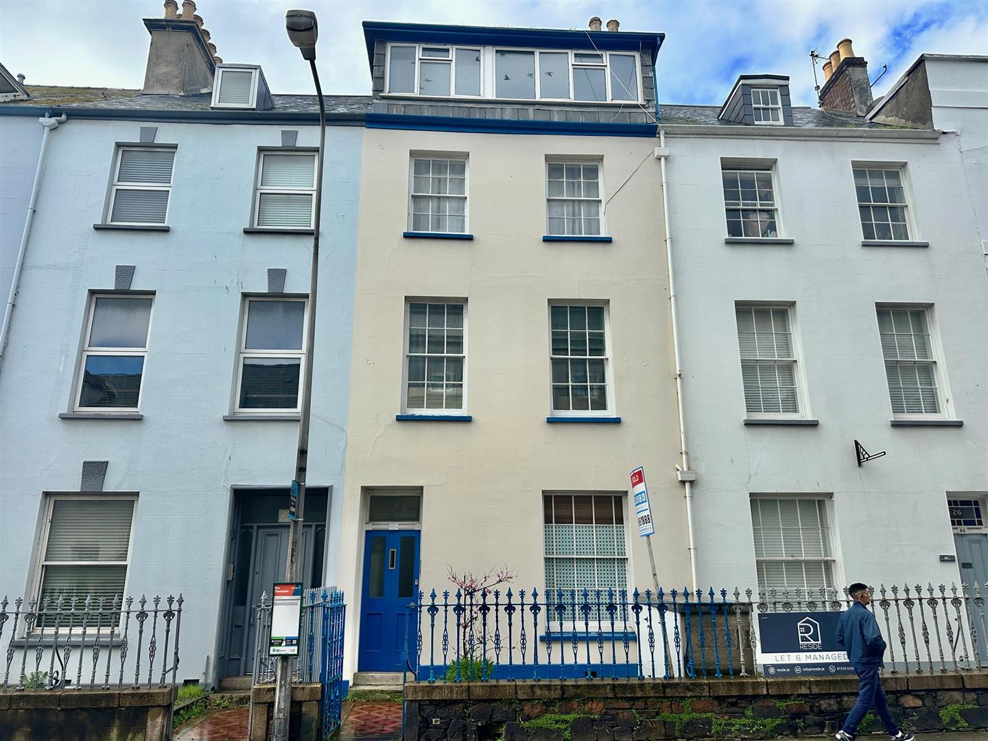 David Place, Jersey, JE2