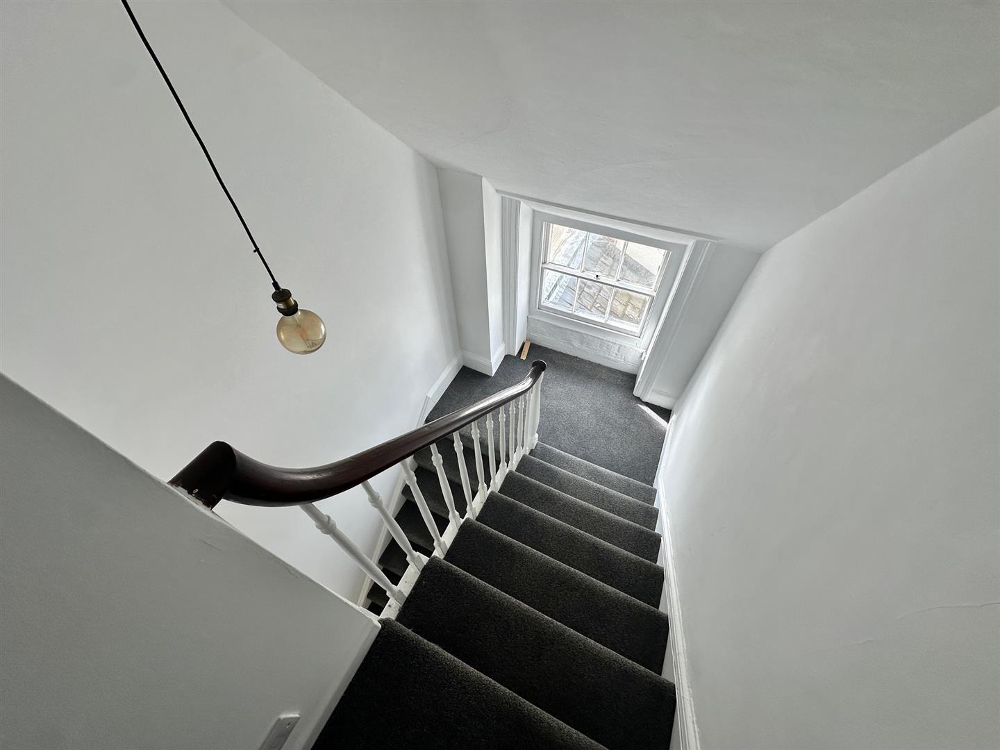 David Place, Jersey, JE2