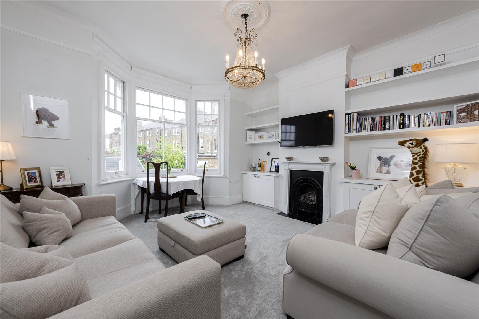 Property in St. Ann's Hill, London, SW18 2RX