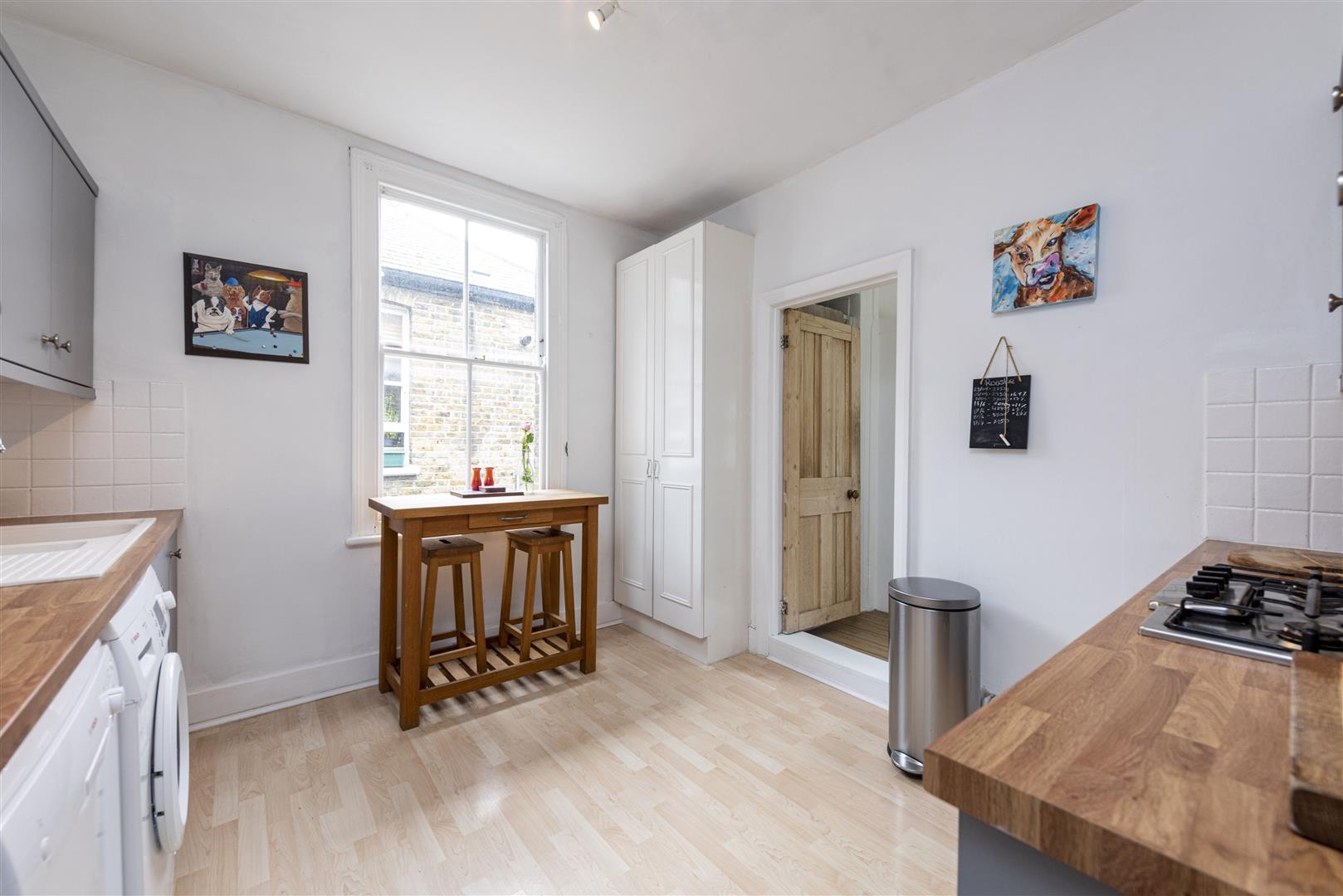 Property in St. Ann's Hill, London, SW18 2RX