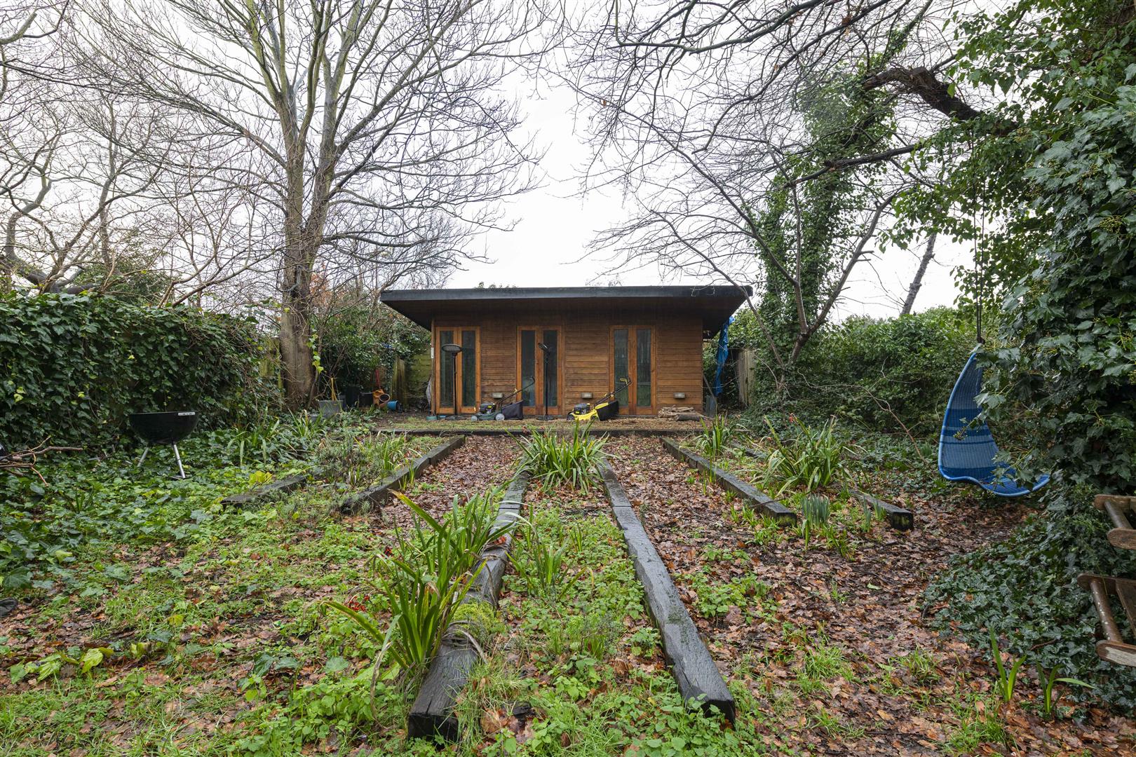 Property in Brodrick Road, Wandsworth Common, London, SW17 7DY