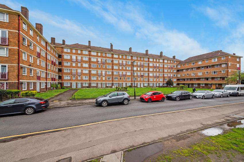 Armfield Crescent, Mitcham, CR4