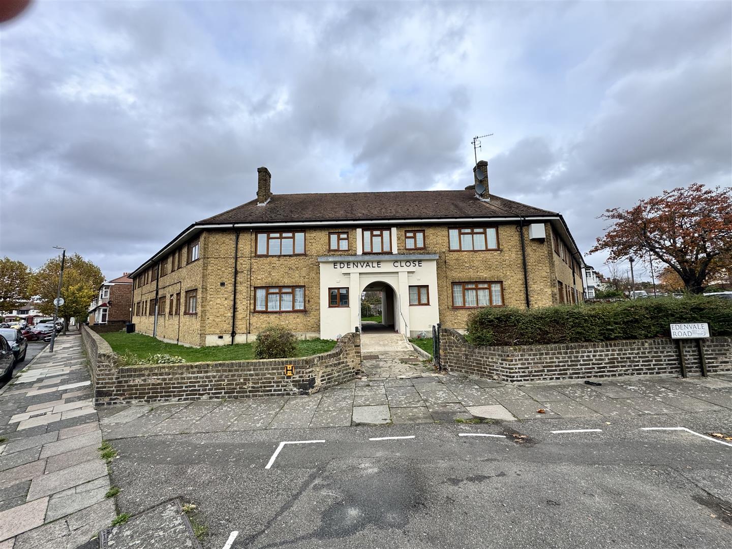 Edenvale Close, Mitcham, CR4