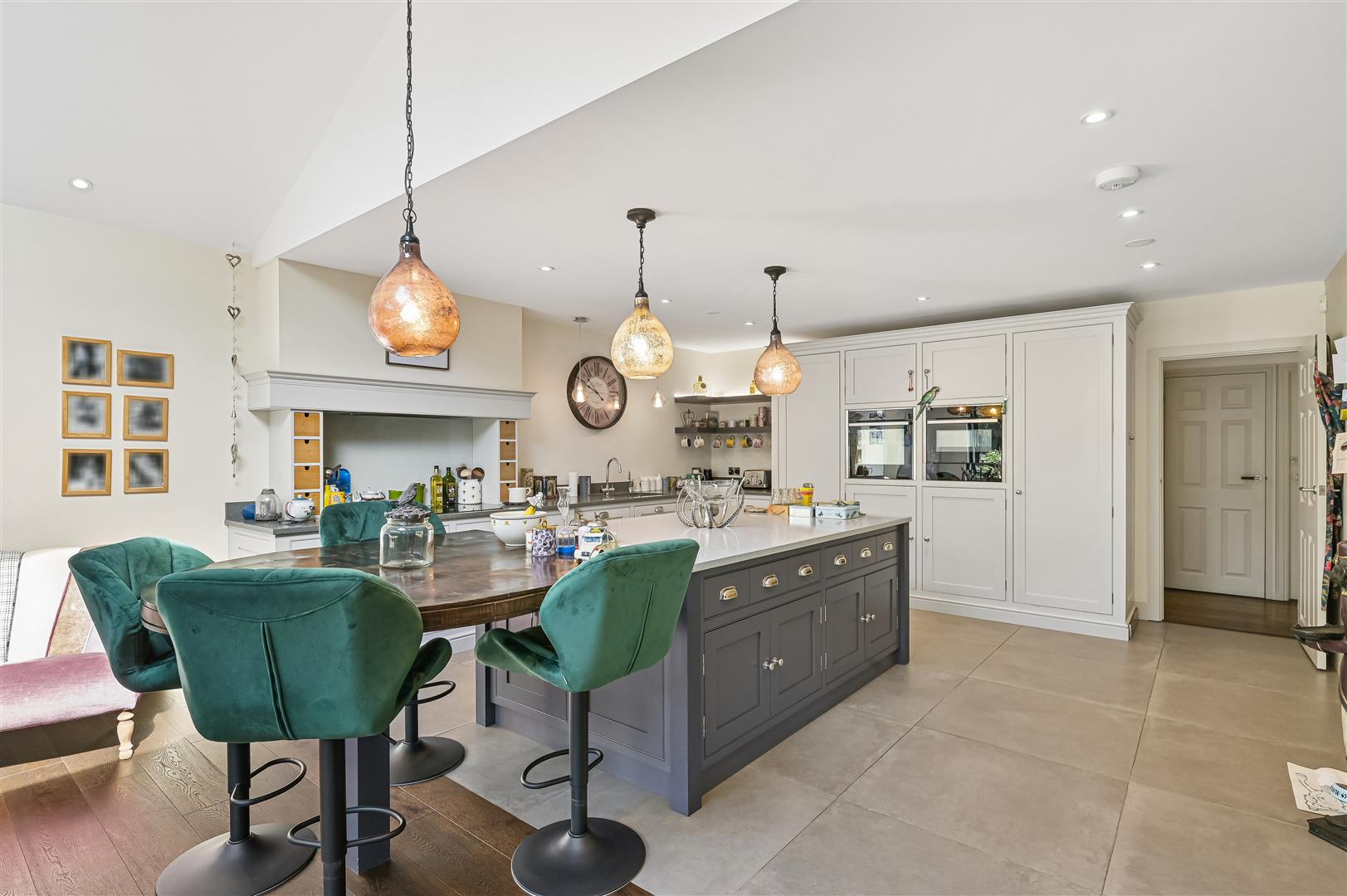 Cleveland Gardens, Worcester Park, KT4