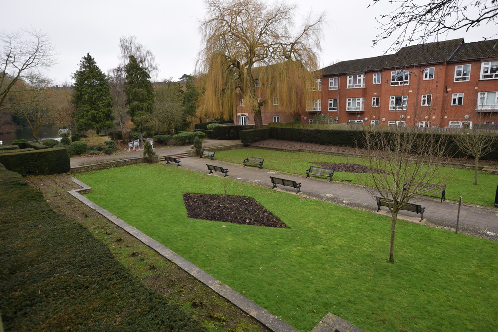 Sales and Lettings Agent in Swindon Ridgeway Estate Agents