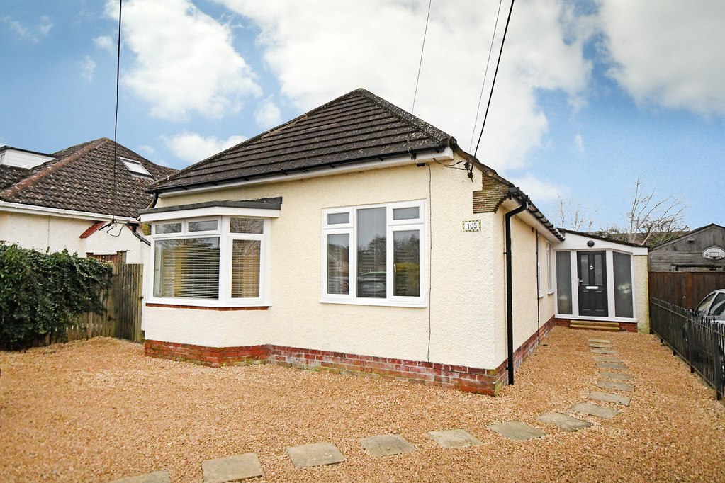 Property in Ermin Street, Swindon, SN26