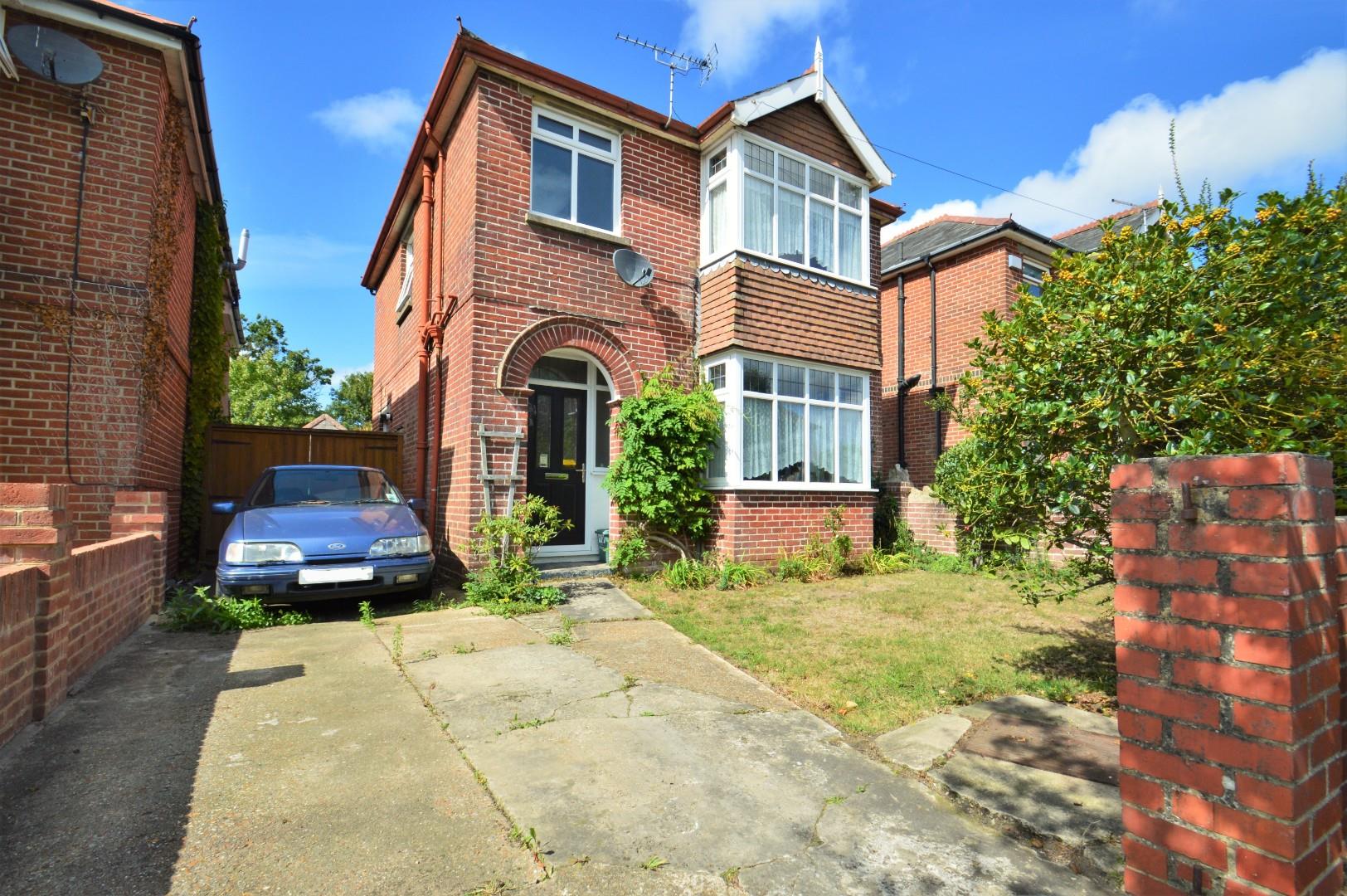 Property in 10, Mayfield Road, Ryde