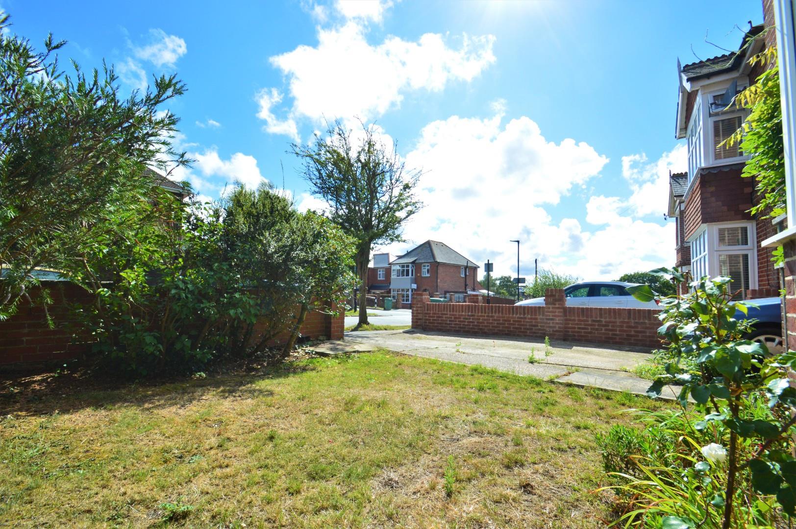 Property in 10, Mayfield Road, Ryde