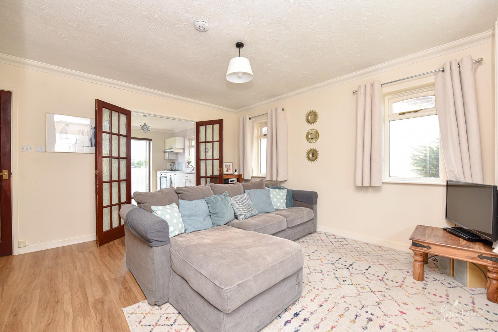 Property in 12B, Waterloo Crescent, Binstead