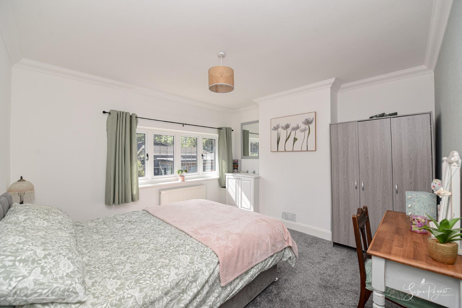 Property in Hillway House, Hillway Road, Bembridge