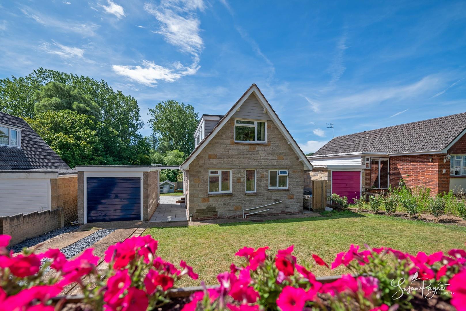4, Cliff Close, Brading