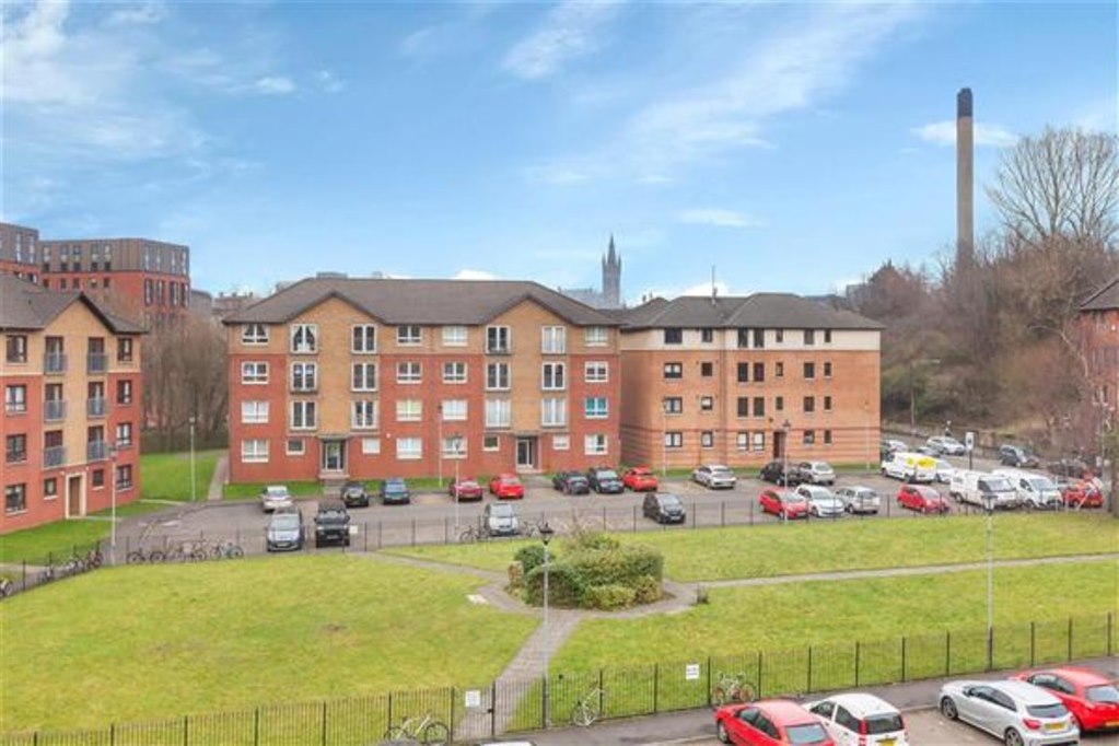 Property in Ferry Road, Glasgow, G3