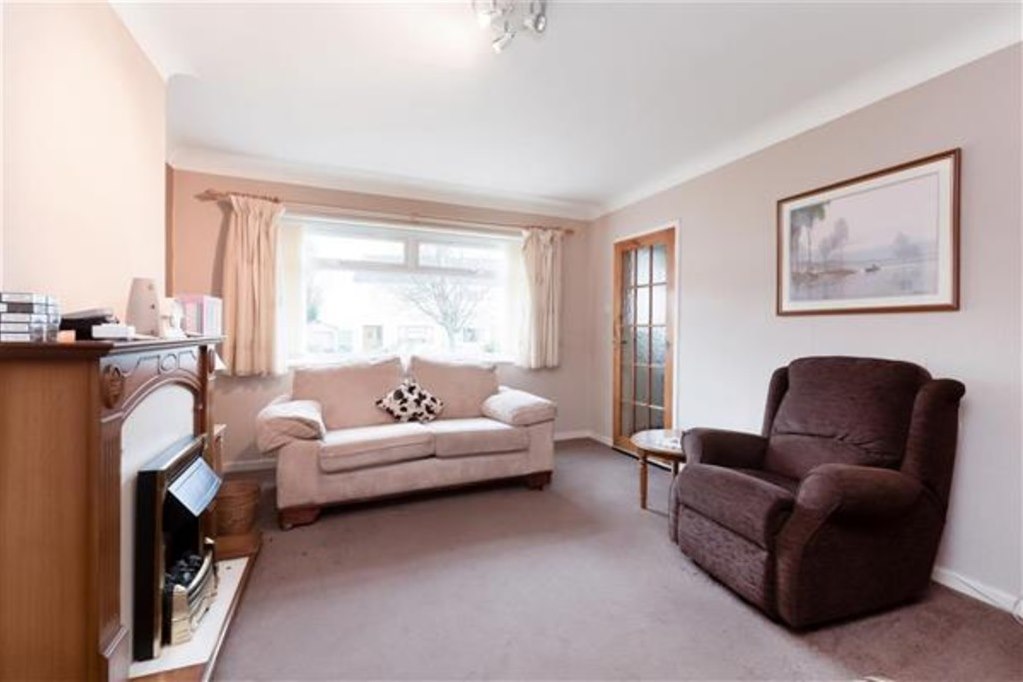 Property in Moraine Drive, Glasgow, G15