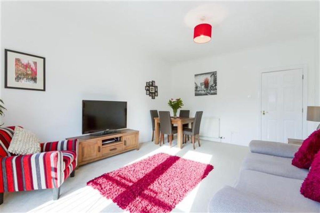 Property in Ferry Road, Glasgow, G3
