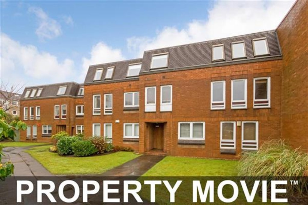 Property in Clarence Gardens, Glasgow, G11