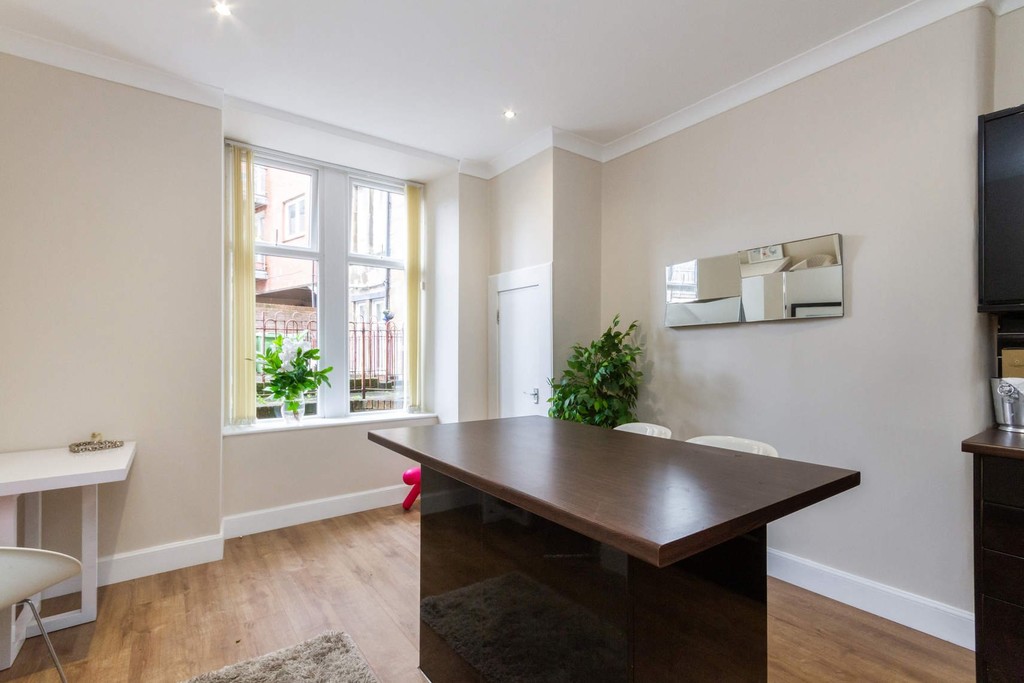 Property in Fairlie Park Drive, Glasgow, G11