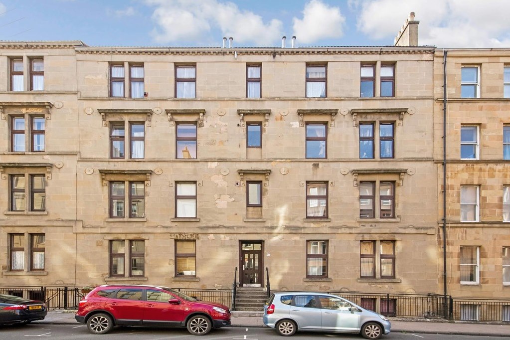 Property in West End Park Street, Glasgow, G3