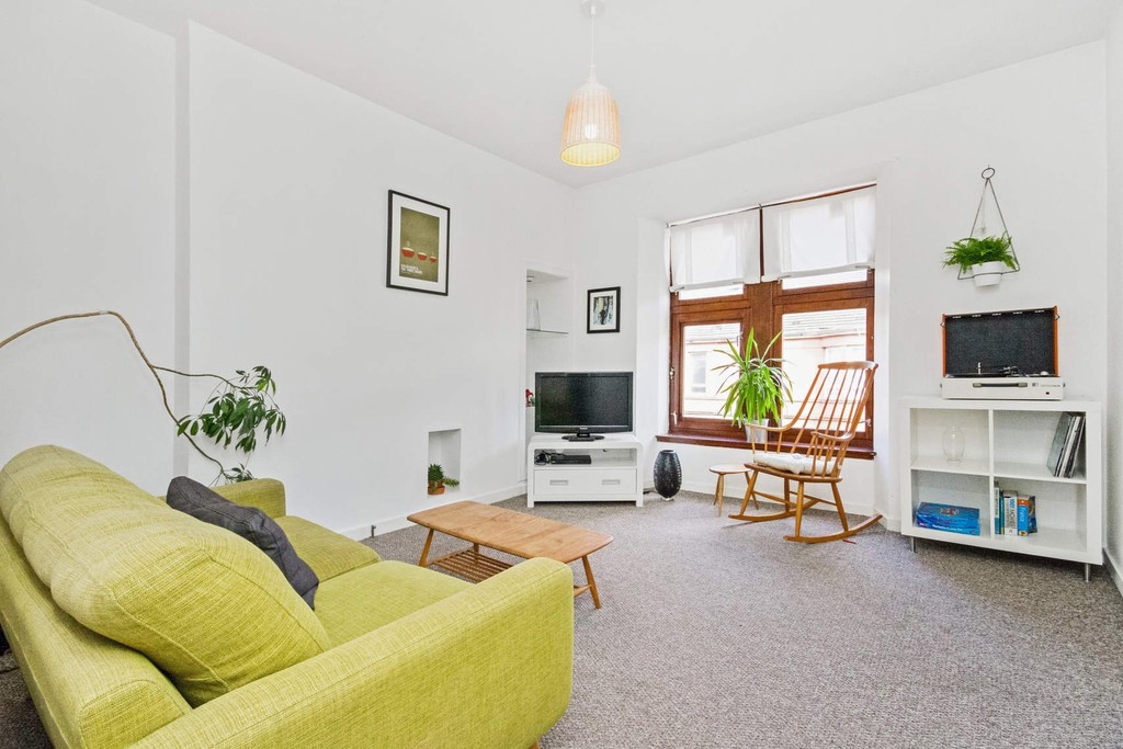 Property in West End Park Street, Glasgow, G3