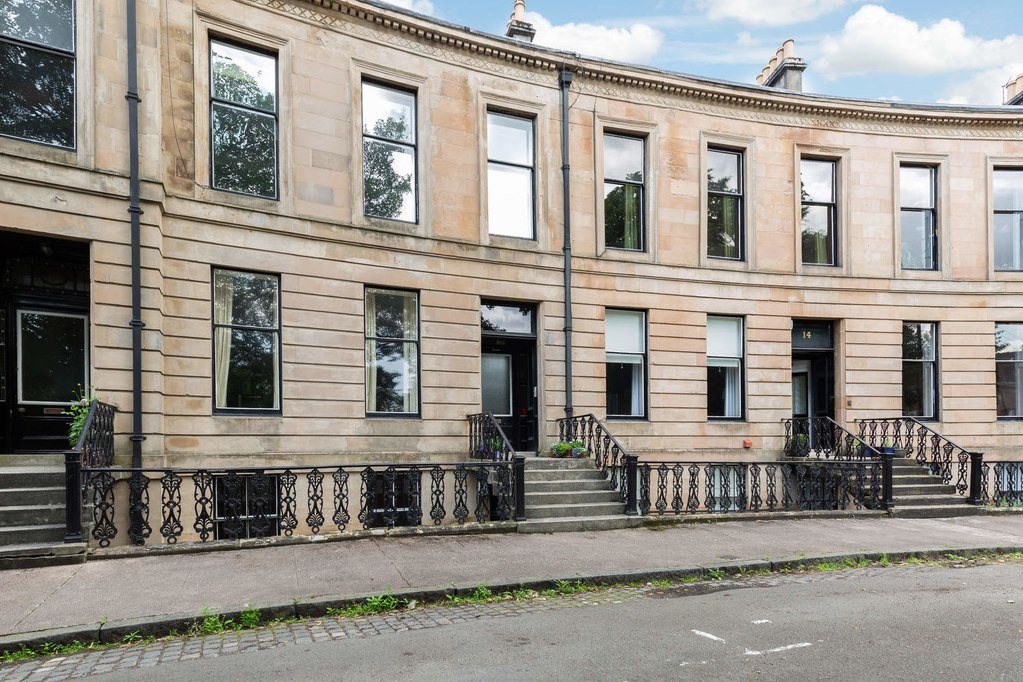 Property in Belmont Crescent, Glasgow, G12
