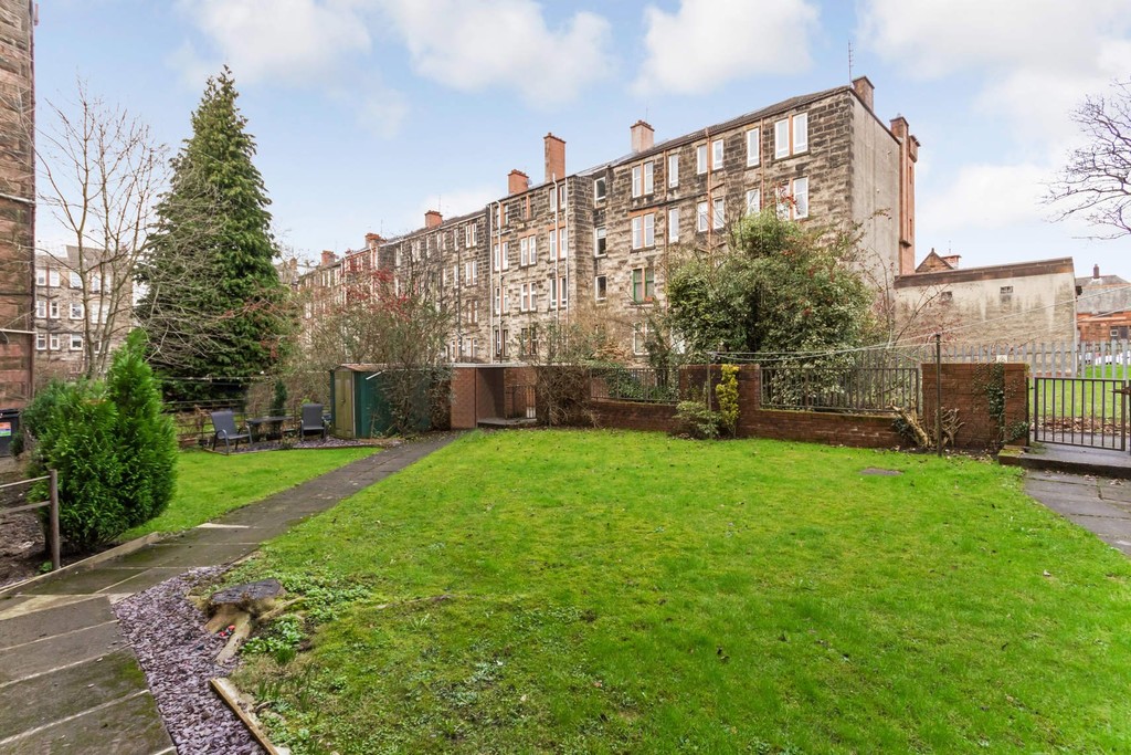 Property in Crow Road, Glasgow, G11