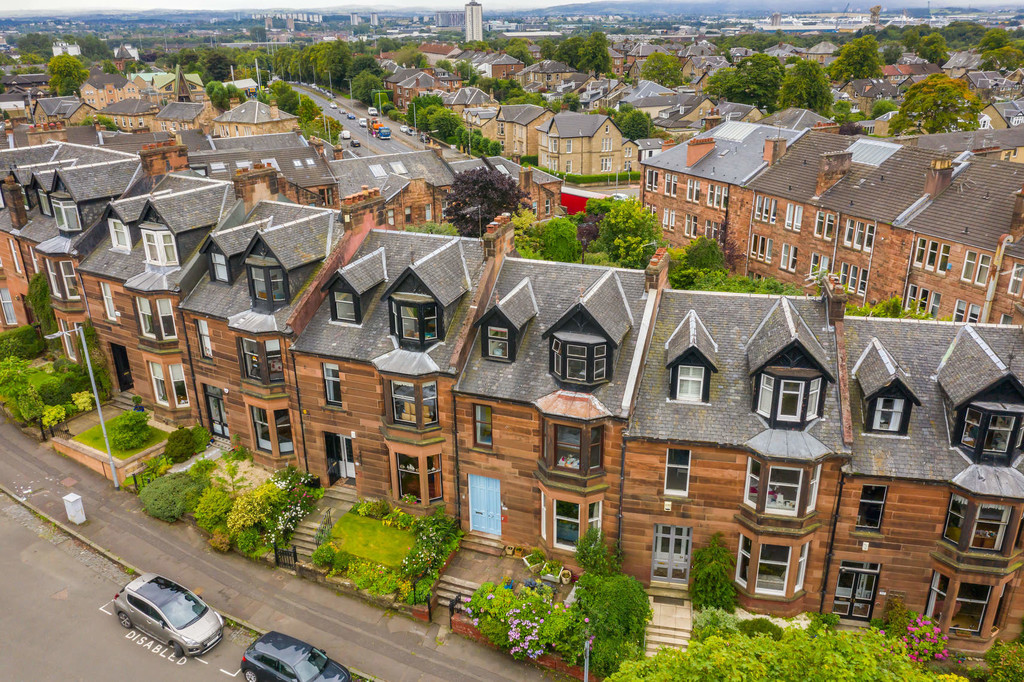 Property in Randolph Road, Glasgow, G11