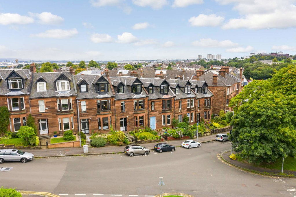 Property in Randolph Road, Glasgow, G11