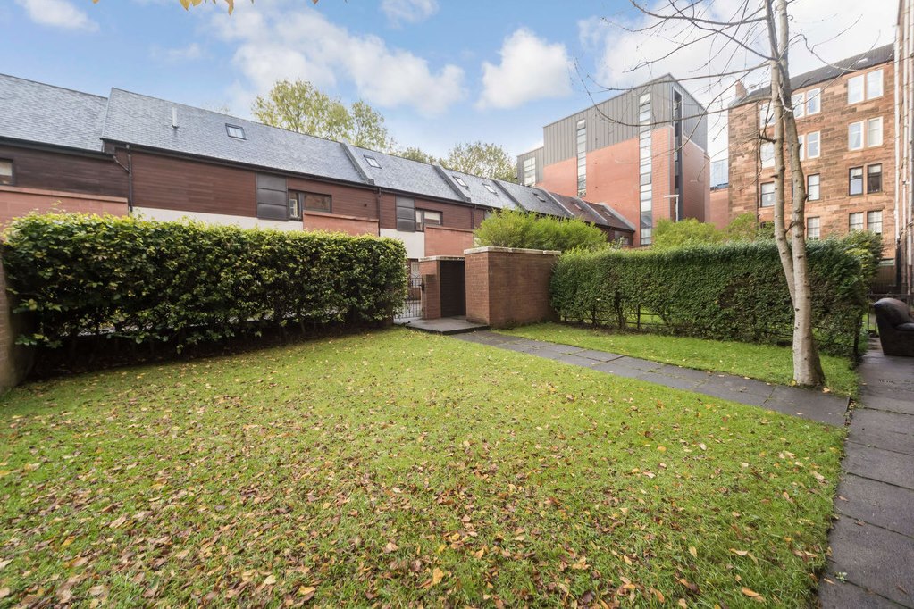 Property in Dudley Drive, Glasgow, G12