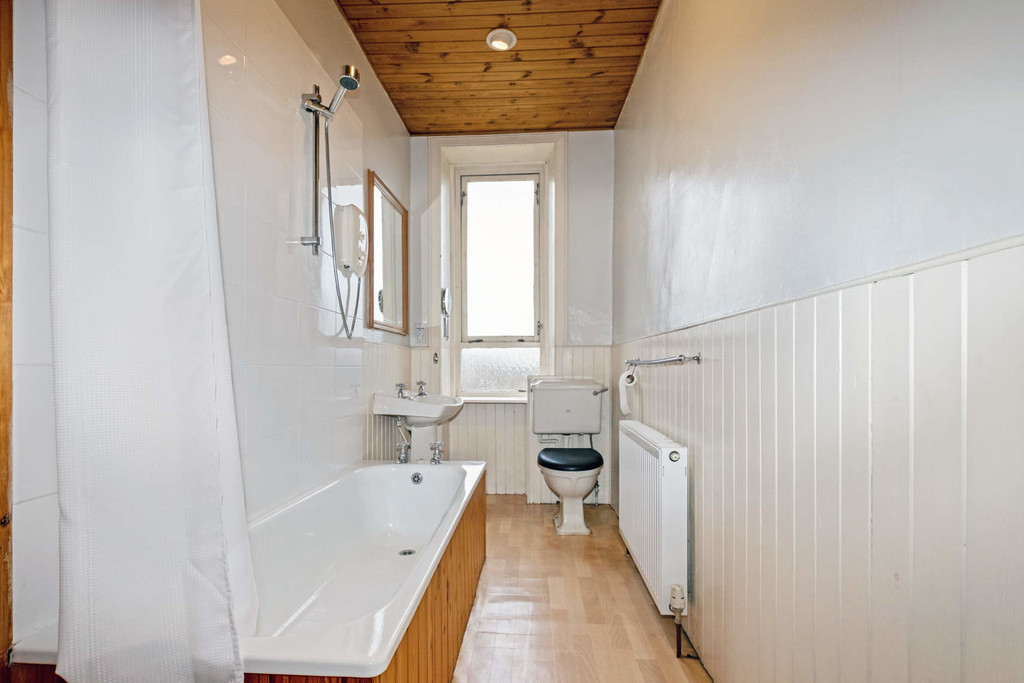 Property in Marlborough Avenue, Glasgow, G11