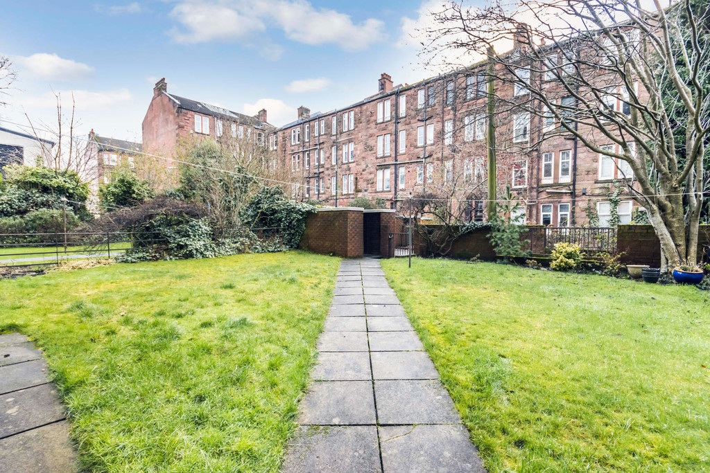 Property in Randolph Road, Glasgow, G11