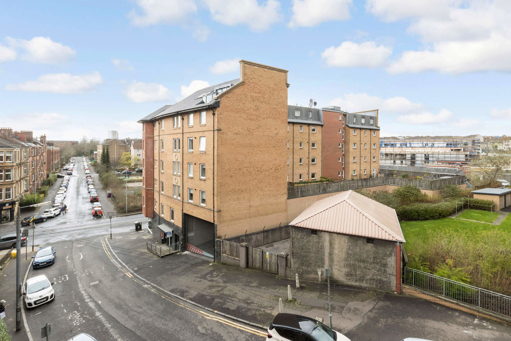 Property in Oban Drive, Glasgow, G20
