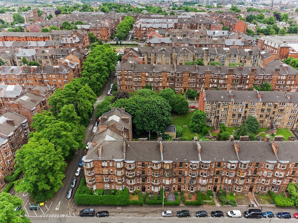 Property in Queensborough Gardens, Glasgow, G12