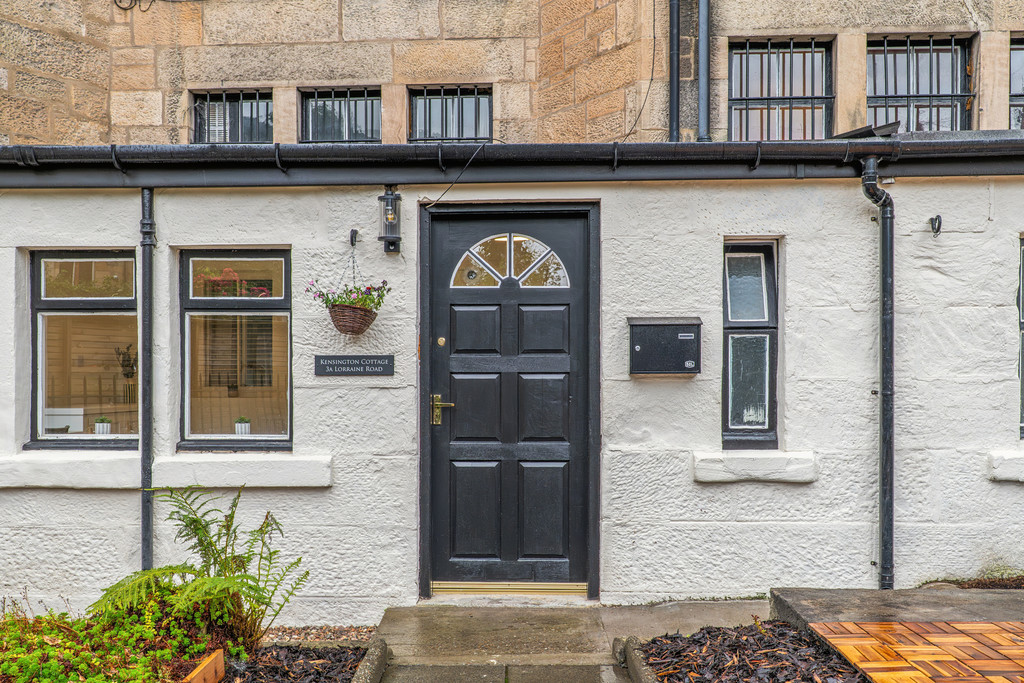 Lorraine Road, Glasgow, G12