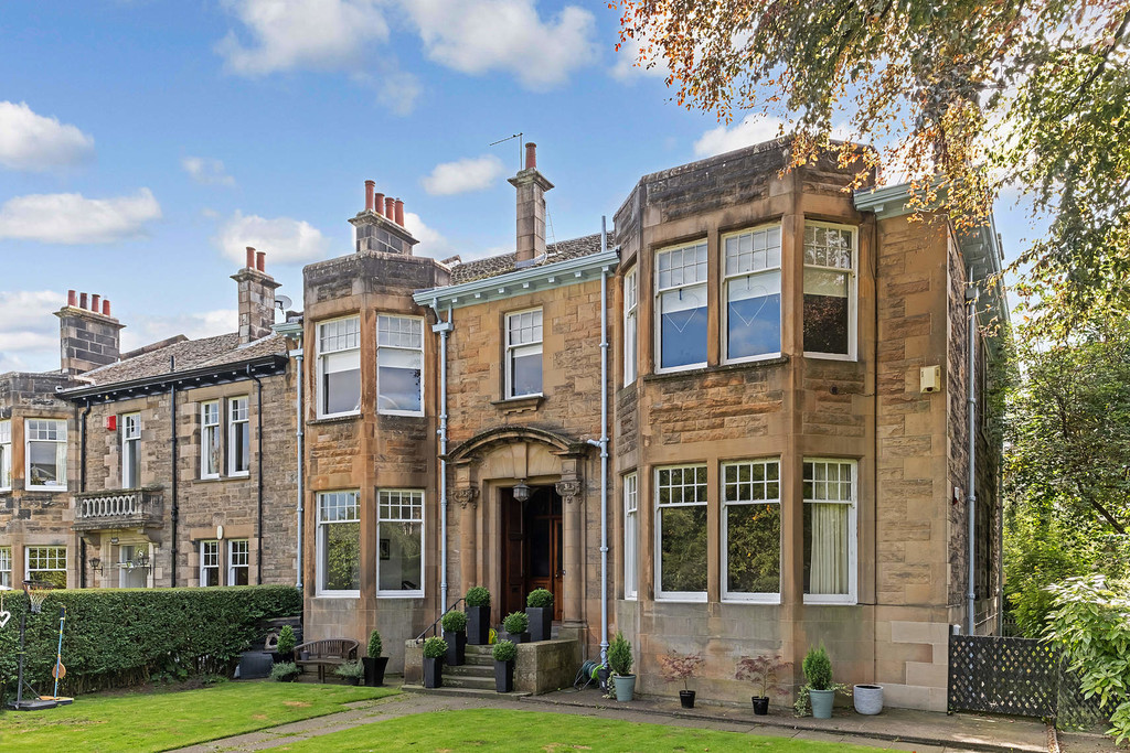 Cleveden Drive, Glasgow, G12