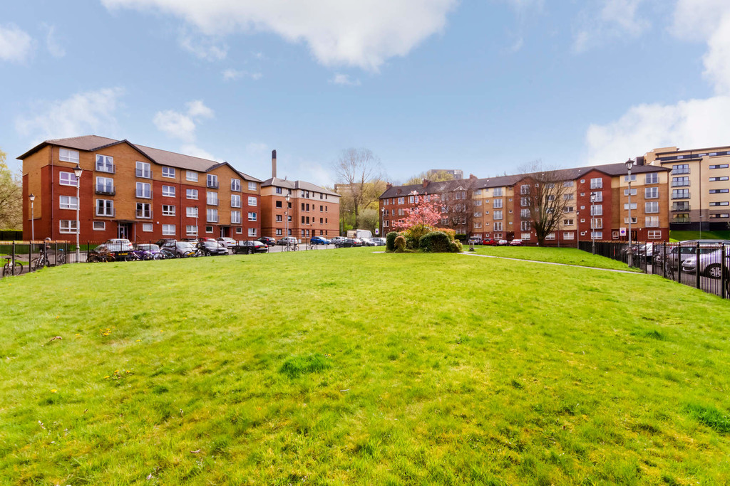 Ferry Road, Glasgow, G3