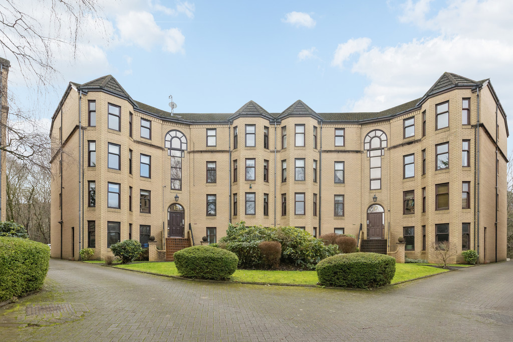 Hughenden Gardens, Glasgow, G12