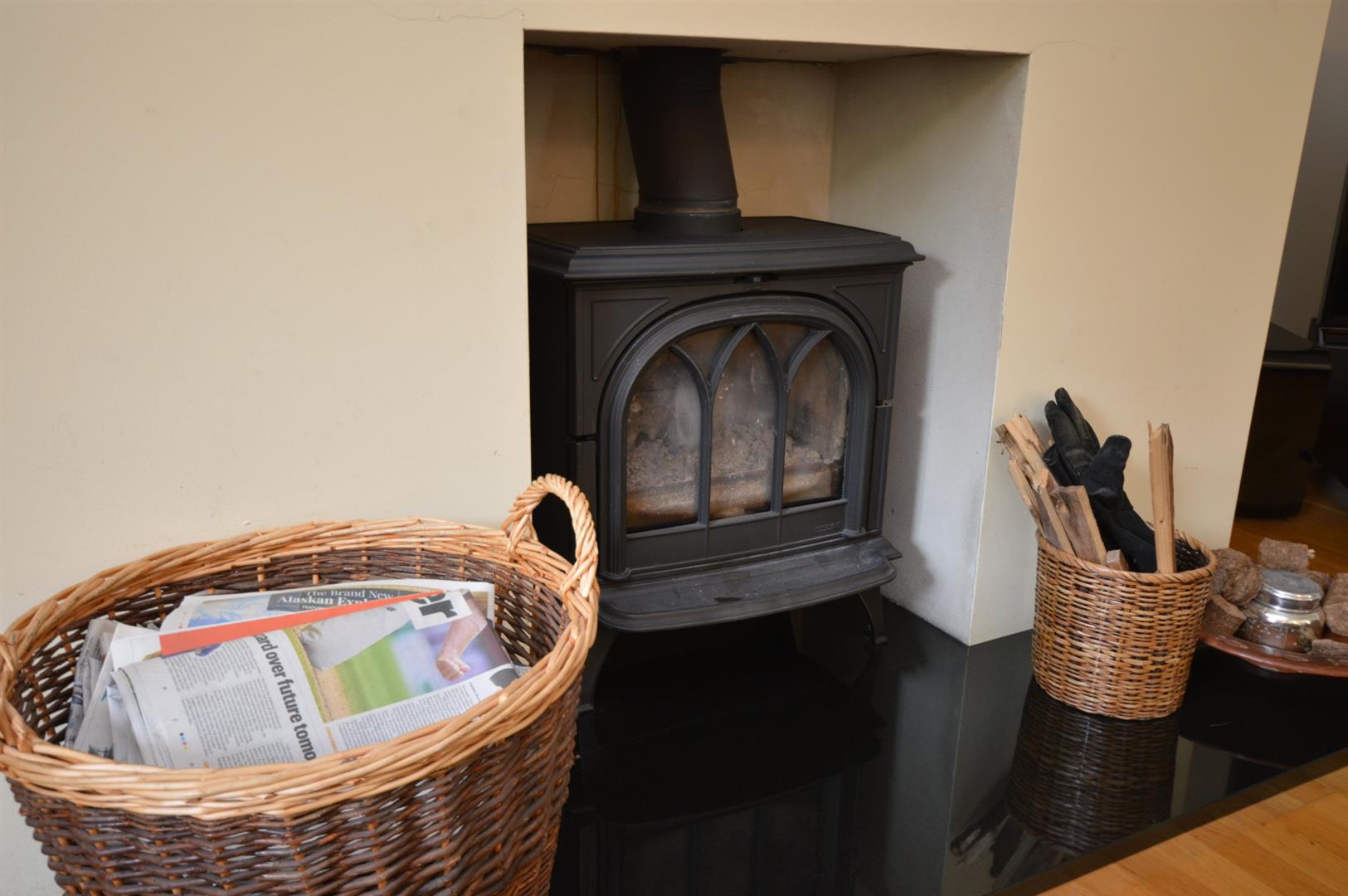 Property in Manor Road, Saltford, BS31