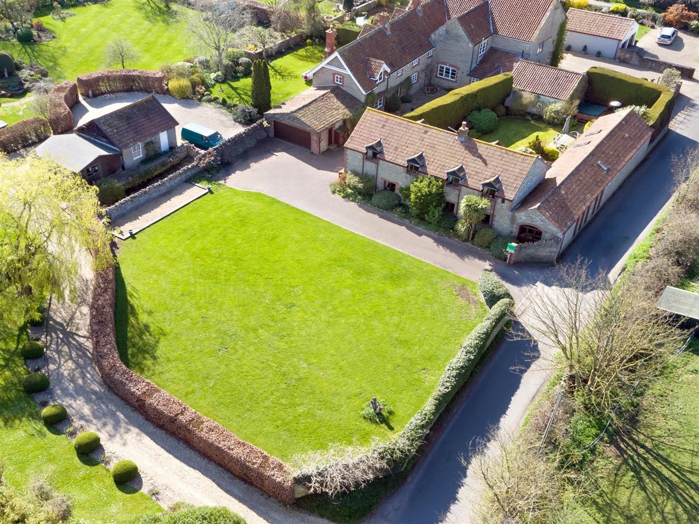 Property in Manor Road, Saltford, BS31