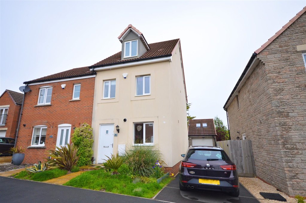 Property in The Mead, Bristol, BS31