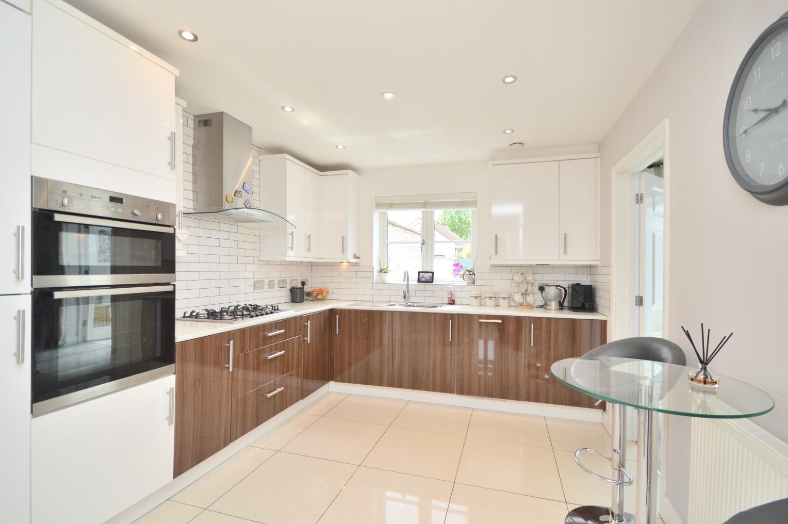 Bath Road, Bristol, BS31