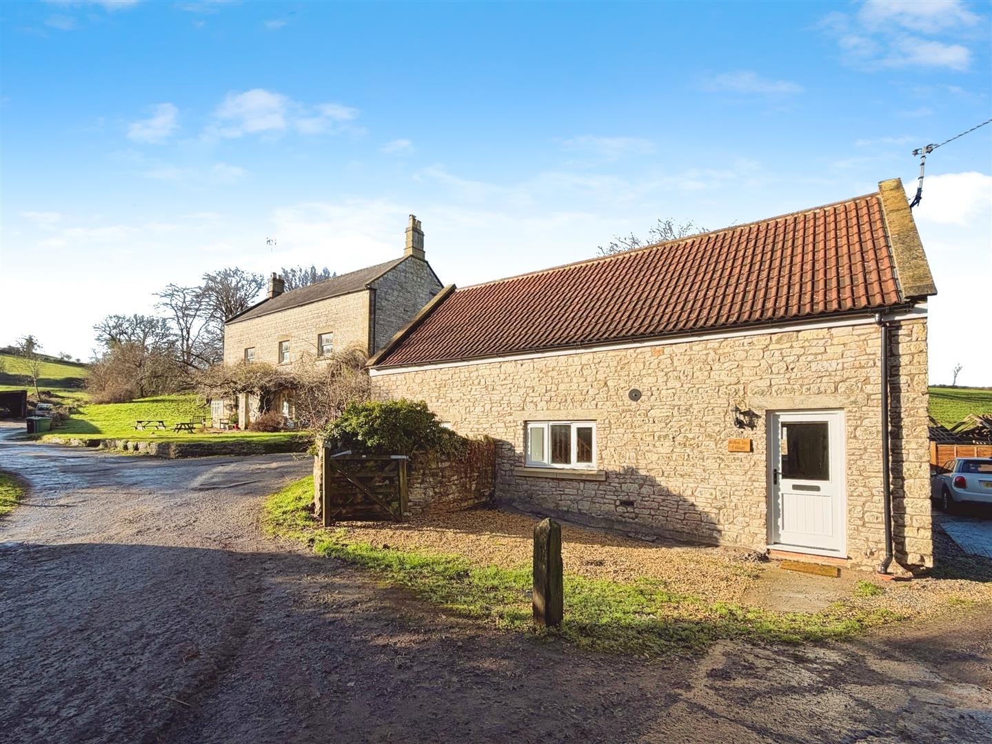 Court Farm, Bath, BA2