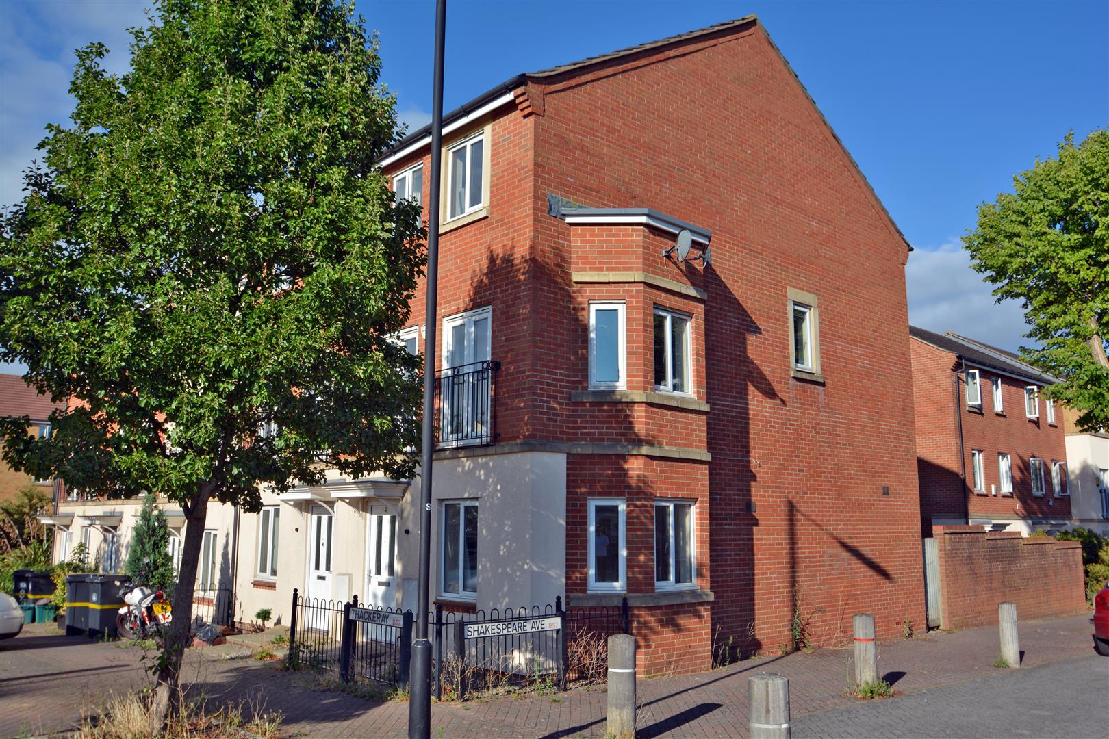 Thackeray, Bristol, BS7