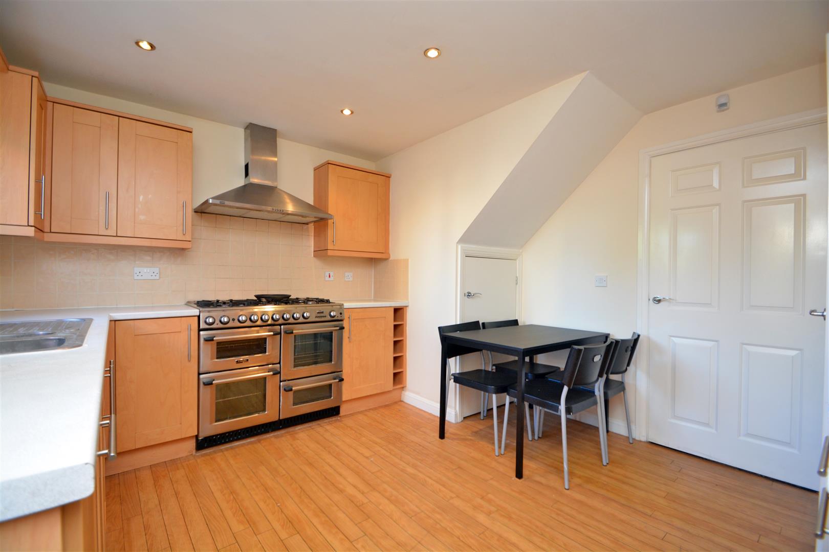 Thackeray, Bristol, BS7