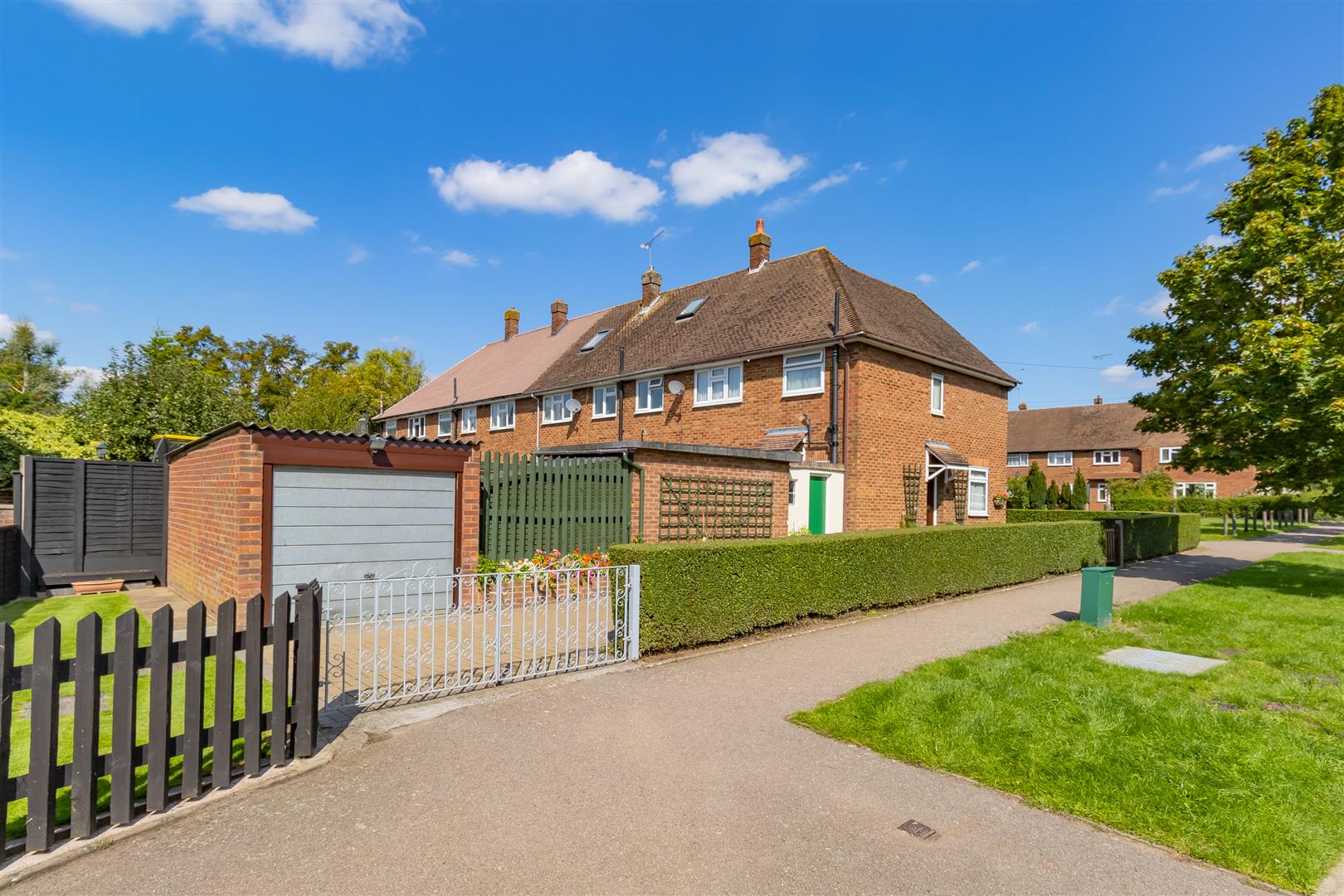 Property in Hartforde Road, Borehamwood, WD6