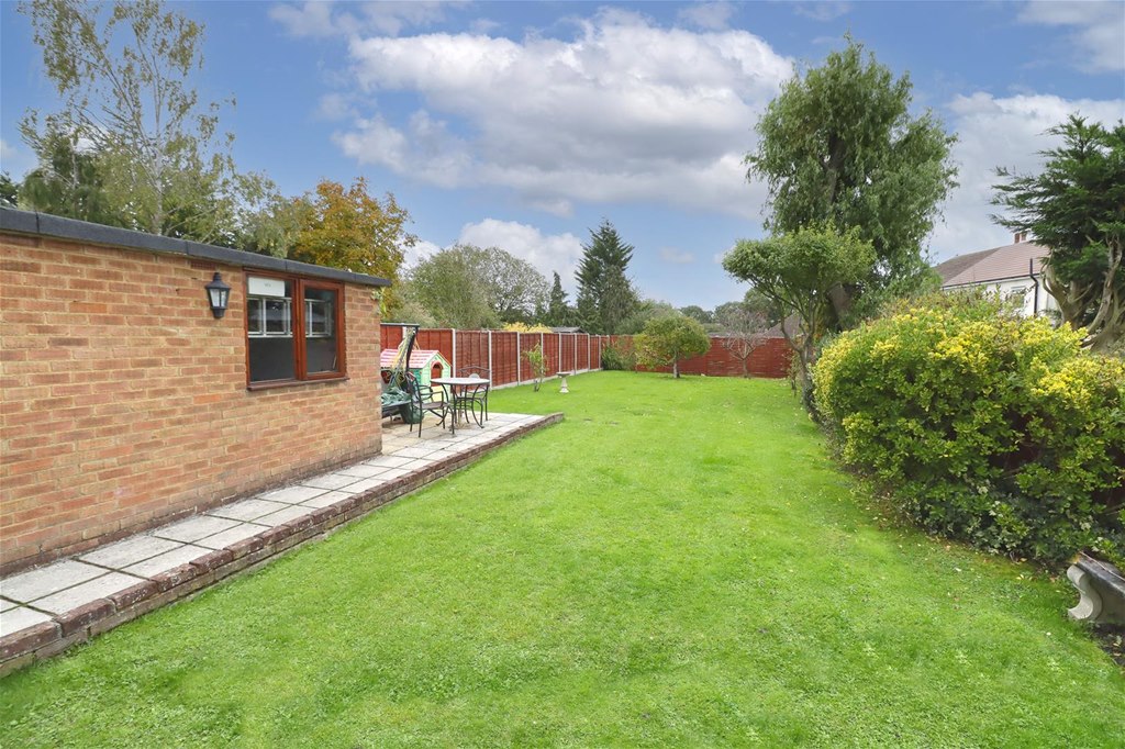 Property in Hartforde Road, Borehamwood, WD6