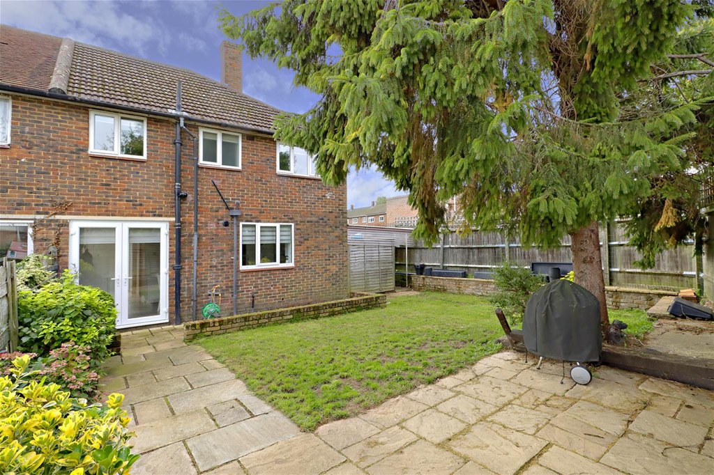 Property in Ripon Way, Borehamwood, WD6