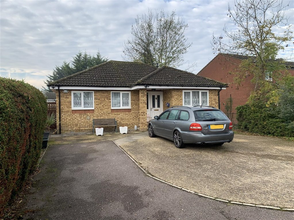 Property in Theobald Street, Borehamwood, WD6