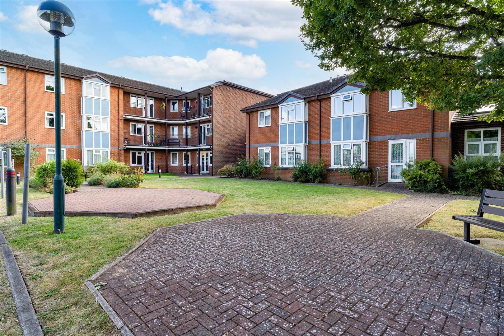 Furzehill Road, Borehamwood, WD6