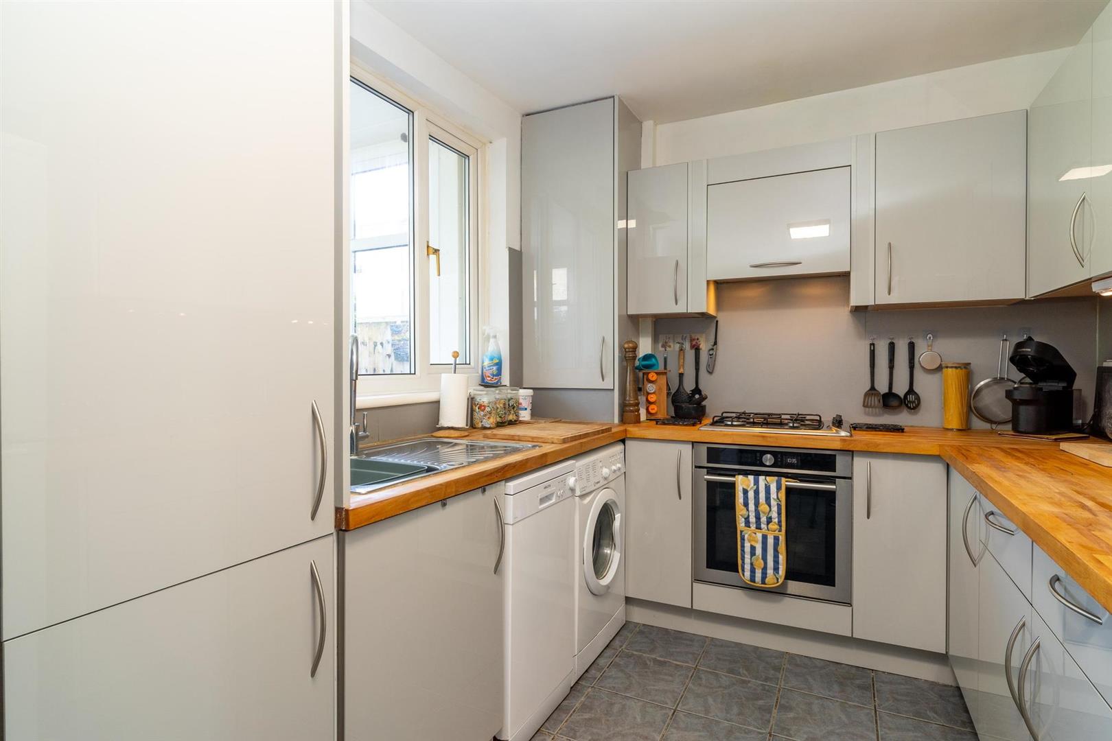 Rossington Avenue, Borehamwood, WD6