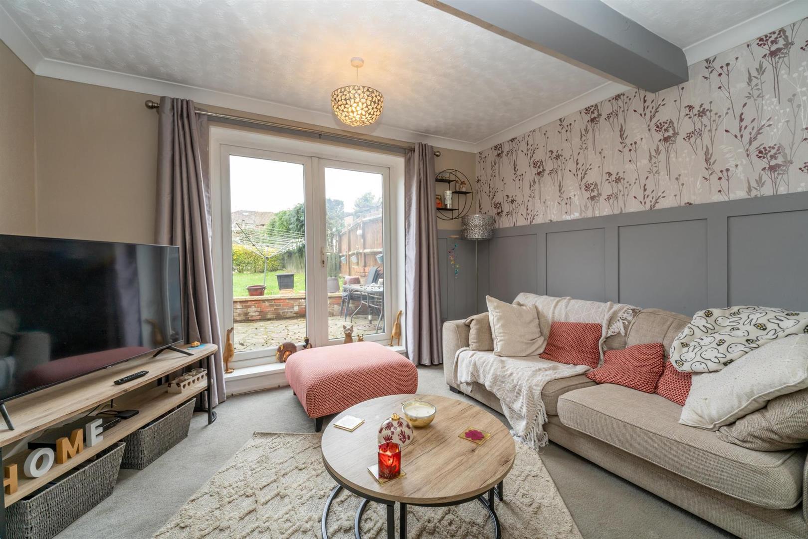 Caishowe Road, Borehamwood, WD6